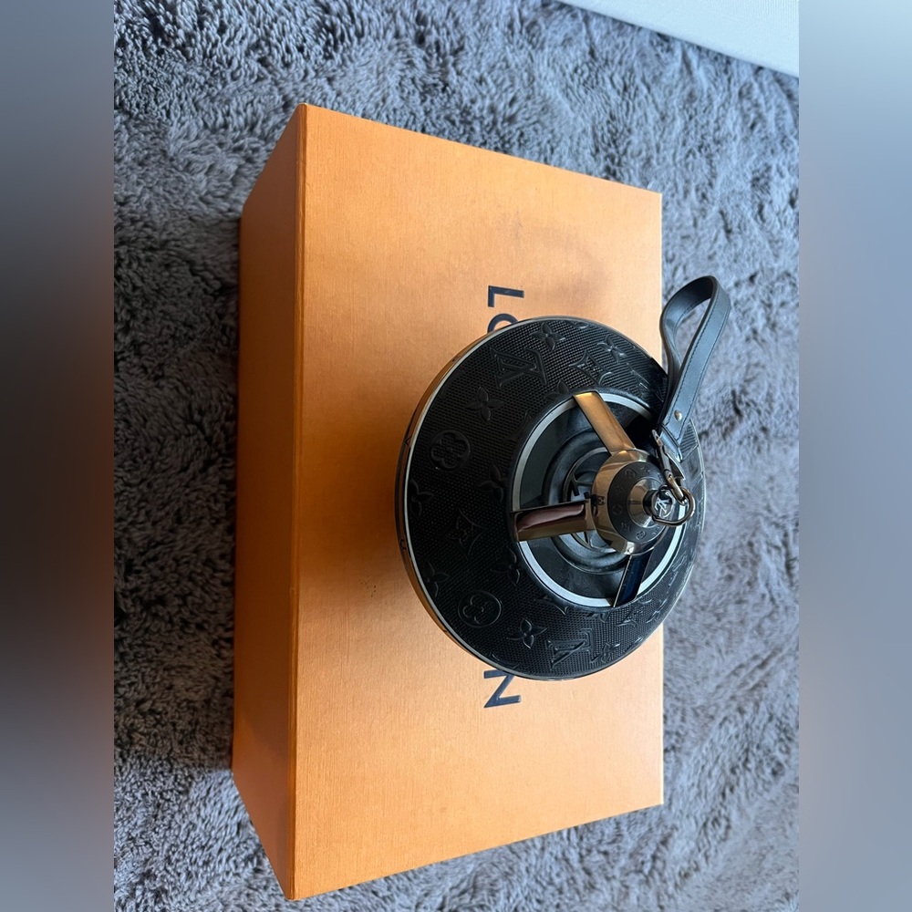 Louis Vuitton Horizon Light Up Speaker